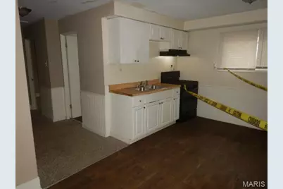 8401 Saint Olaf Drive, Saint Louis, MO 63134 - Photo 10