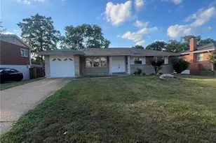 2231 Rosegarden Dr, Saint Louis, MO 63125 - Photo 2