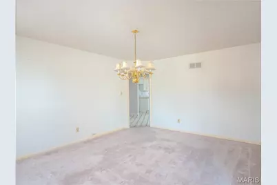 1525 Clayton Woods Court, Saint Louis, MO 63011 - Photo 8