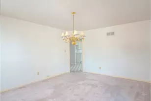 1525 Clayton Woods Ct, Saint Louis, MO 63011 - Photo 8