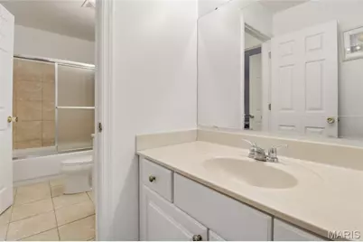 4376 Tavistock Circle, Saint Louis, MO 63129 - Photo 16