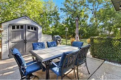 4376 Tavistock Circle, Saint Louis, MO 63129 - Photo 4