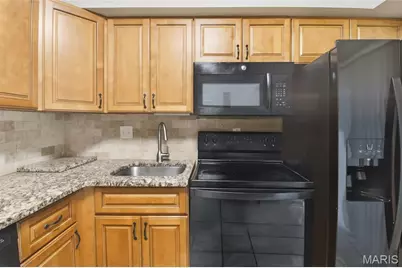 4376 Tavistock Circle, Saint Louis, MO 63129 - Photo 12