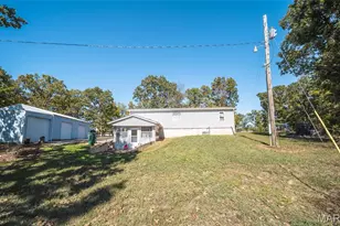 108 Kehner Rd, Shelbyville, MO 65565 - Photo 2