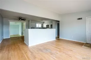 1805 Flicker Dr, Florissant, MO 63031 - Photo 4