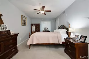 15593 Bedford Forge Dr, Chesterfield, MO 63017 - Photo 14