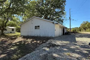 118 Devine Rd, Bismarck, MO 63624 - Photo 2