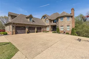 312 Oak Forest Dr, Jackson, MO 63755 - Photo 2