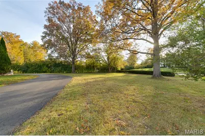 2 Country Estates Place, Frontenac, MO 63131 - Photo 46