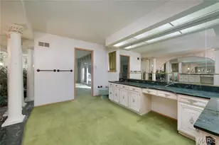 2 Country Estates Pl, Frontenac, MO 63131 - Photo 30