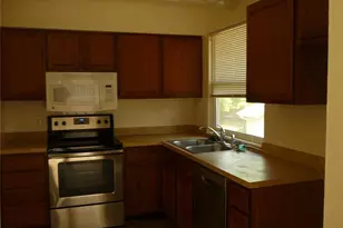 1221 Mendoza Dr, Saint Peters, MO 63376 - Photo 12