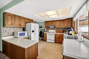 1710 Kilmory Dr, Florissant, MO 63031 - Photo 12