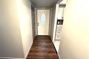 6470 White Cap Ln, Florissant, MO 63033 - Photo 6