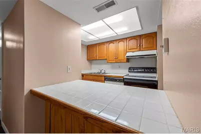 9 Fairways Circle #B, Saint Charles, MO 63303 - Photo 12