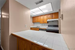 9 Fairways Cir, Saint Charles, MO 63303 - Photo 12