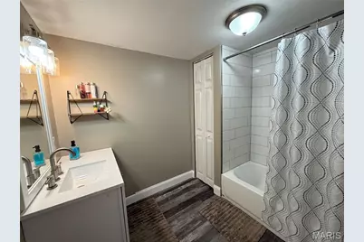 1202 Valley, Hannibal, MO 63401 - Photo 8