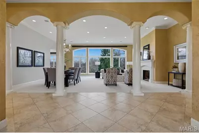 6 Hansen Manor, Saint Charles, MO 63303 - Photo 4