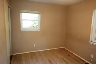 10038 Balboa Dr, Saint Louis, MO 63136 - Photo 4