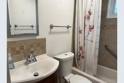 22 Bon Price Terrace, Saint Louis, MO 63132 - Photo 12