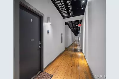 4242 Laclede Avenue #106, Saint Louis, MO 63108 - Photo 2