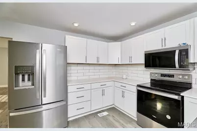 1501 Stockard Avenue, Richmond Heights, MO 63117 - Photo 6