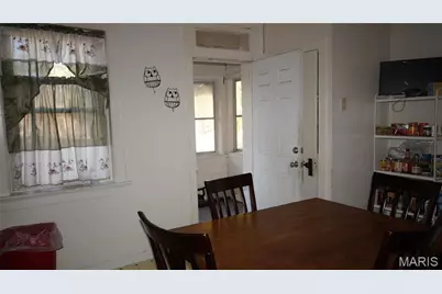 3935 Oregon Avenue, Saint Louis, MO 63118 - Photo 8