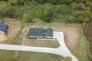 4 Ashley Ln, Hawk Point, MO 63349 - Photo 46