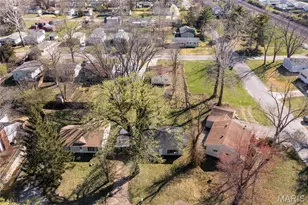 1238 Maple Ave, Saint Louis, MO 63138 - Photo 20