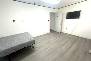 2754 Bacon St, Saint Louis, MO 63106 - Photo 10