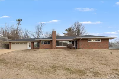 62 W Cardigan Drive, Florissant, MO 63135 - Photo 1