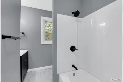 413 Marys Drive, Louisiana, MO 63353 - Photo 18