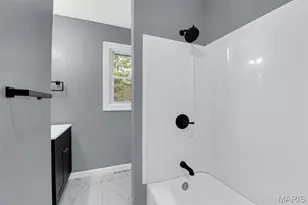 413 Marys Dr, Louisiana, MO 63353 - Photo 18