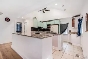 6411 Hancock Ave, Saint Louis, MO 63139 - Photo 16