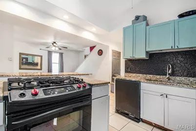 6411 Hancock Avenue, Saint Louis, MO 63139 - Photo 18