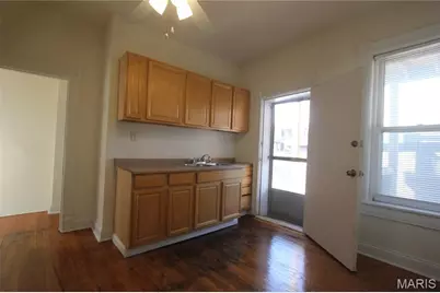 3111 Arkansas Street #1st floor, Saint Louis, MO 63118 - Photo 8
