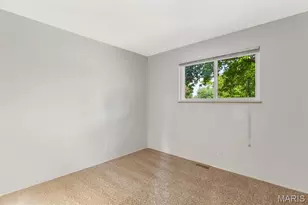 420 Humes Ln, Florissant, MO 63031 - Photo 14