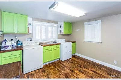 116 Pioneer Drive, Oakville, MO 63129 - Photo 14