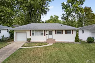 125 Sally Dr, Florissant, MO 63031 - Photo 2