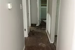 151 Brigadoon Cir, Saint Louis, MO 63137 - Photo 6