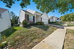 568 Hilltop Townes Dr, Eureka, MO 63025 - Photo 2