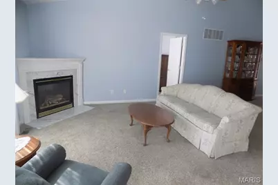 10202 Carlton Place, Mehlville, MO 63123 - Photo 8