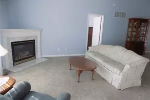 10202 Carlton Pl, Mehlville, MO 63123 - Photo 8