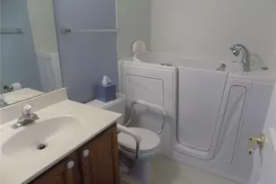 10202 Carlton Pl, Mehlville, MO 63123 - Photo 16