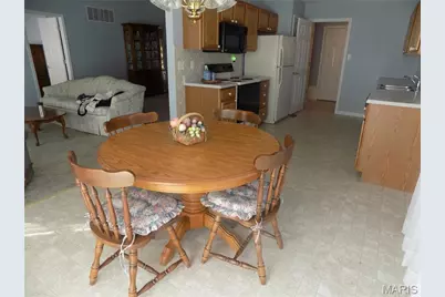 10202 Carlton Place, Mehlville, MO 63123 - Photo 6