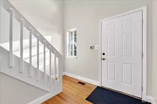 3142 Autumn Trace Dr, Maryland Heights, MO 63043 - Photo 4