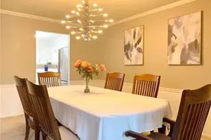 539 Coeur De Royale Dr, Creve Coeur, MO 63141 - Photo 8