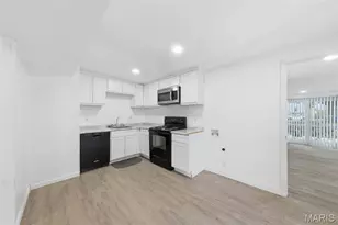 1415 St Jean St, Florissant, MO 63031 - Photo 8