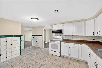 8022 Joel Avenue, Saint Louis, MO 63123 - Photo 8
