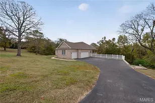 406 Huntington Trails Dr, Unincorporated, MO 63028 - Photo 12