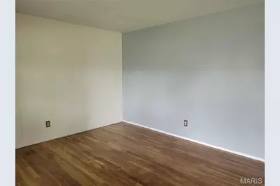 1733 Leafcrest Drive, Hazelwood, MO 63042 - Photo 8